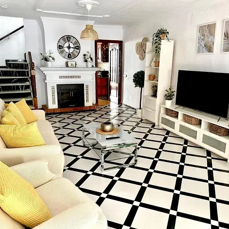 Casa Centro Mar Y Sol Дом отдыха Фуэнхирола